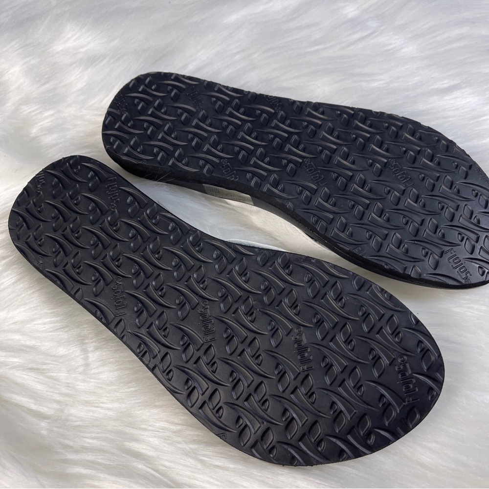 Flojos Memory Foam Flip Flops - image 6